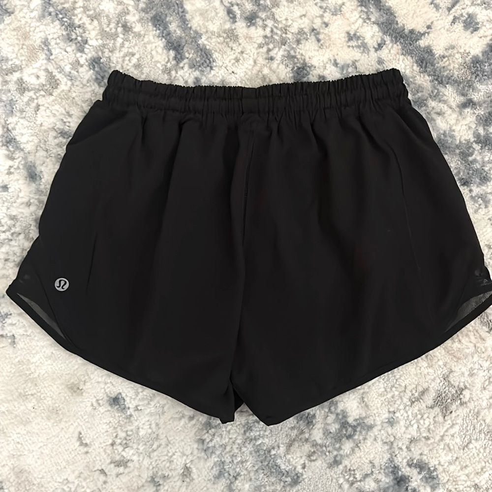 NWOT lululemon hotty hot shorts